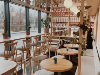 SOMNIUM CAFE BAR.png